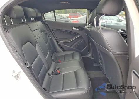 2017 Mercedes-Benz Gla 250 z USA, uszkodzony, nr VIN WDCTG4EB7HJ316991